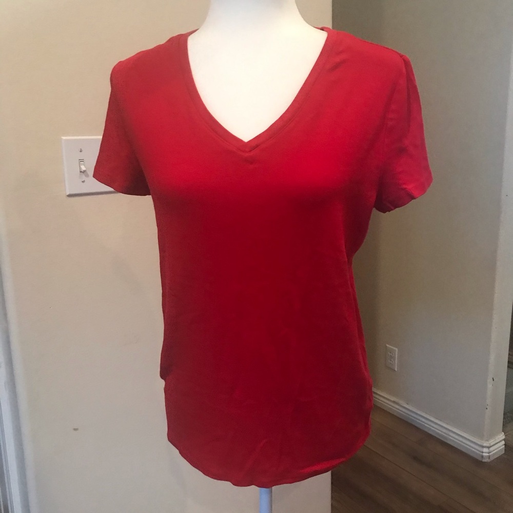 Red v-neck tee shirt